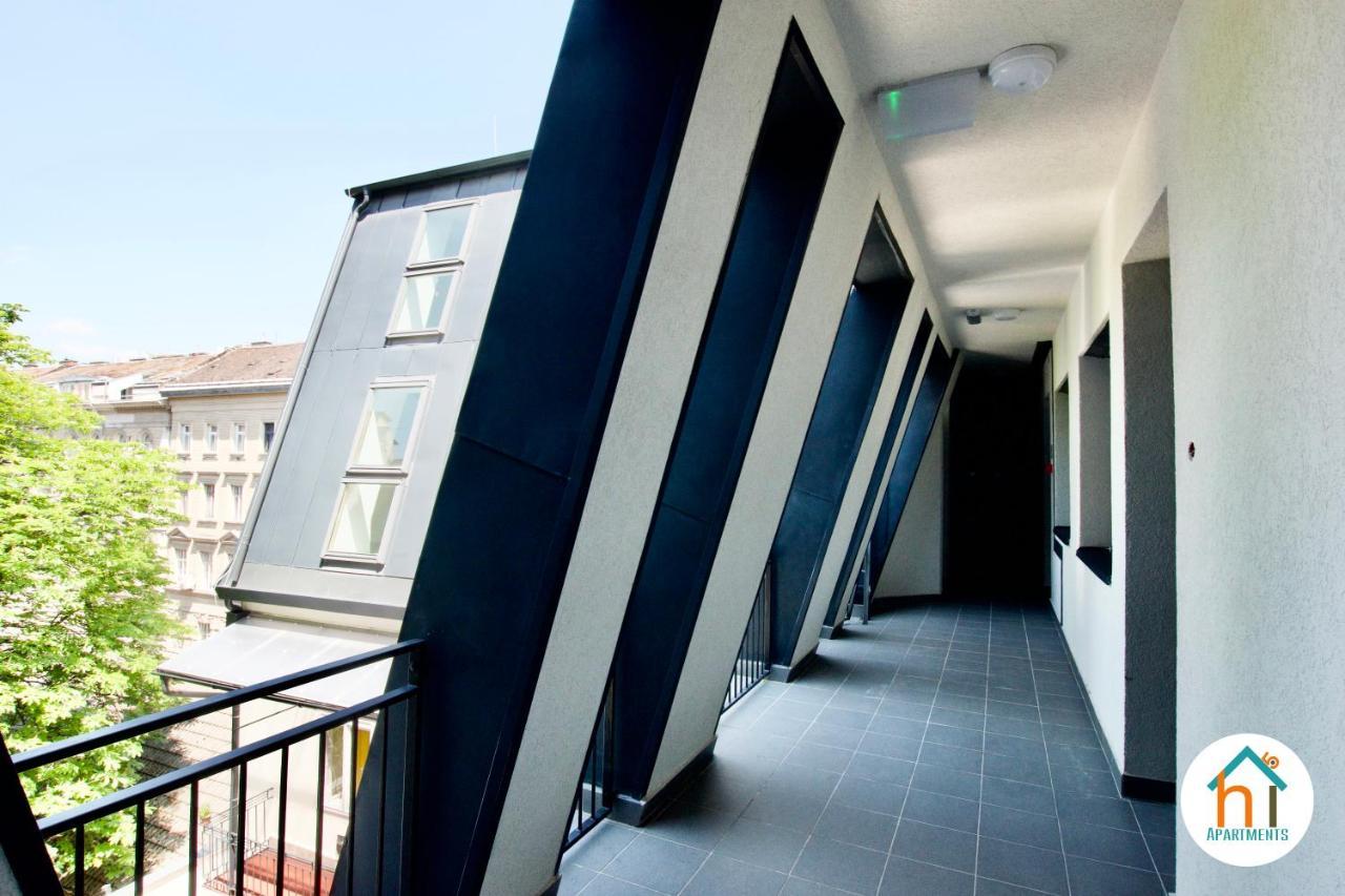 Premium Apartment By Hi5 - Penthouse Studio + Rooftop Budapest Esterno foto