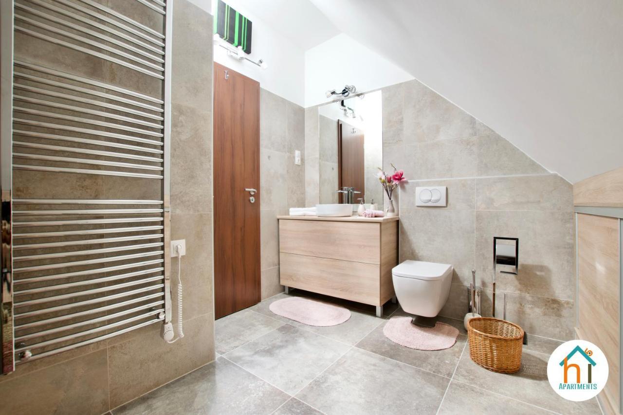 Premium Apartment By Hi5 - Penthouse Studio + Rooftop Budapest Esterno foto